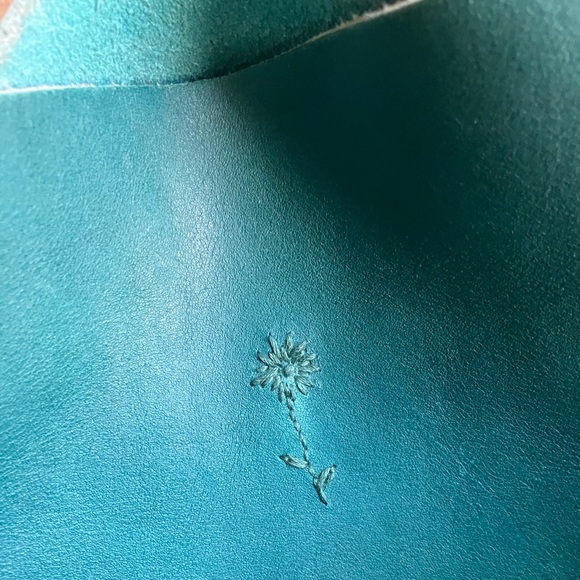 🌊CARIBBEAN Portland Leather Goods Medium Classic tote MODIFIED to crossbody - Picture 4 of 16